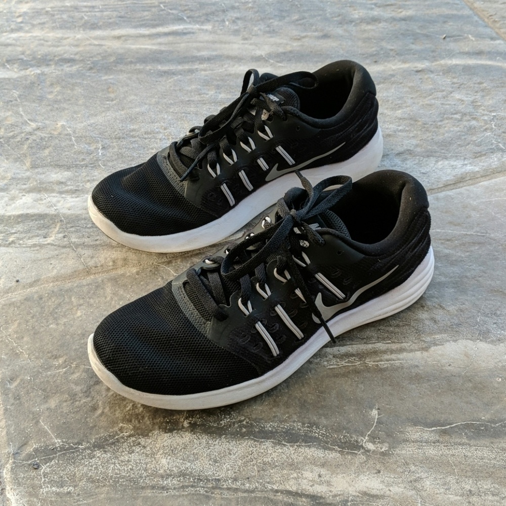 Nike Lunarstelos running shoes